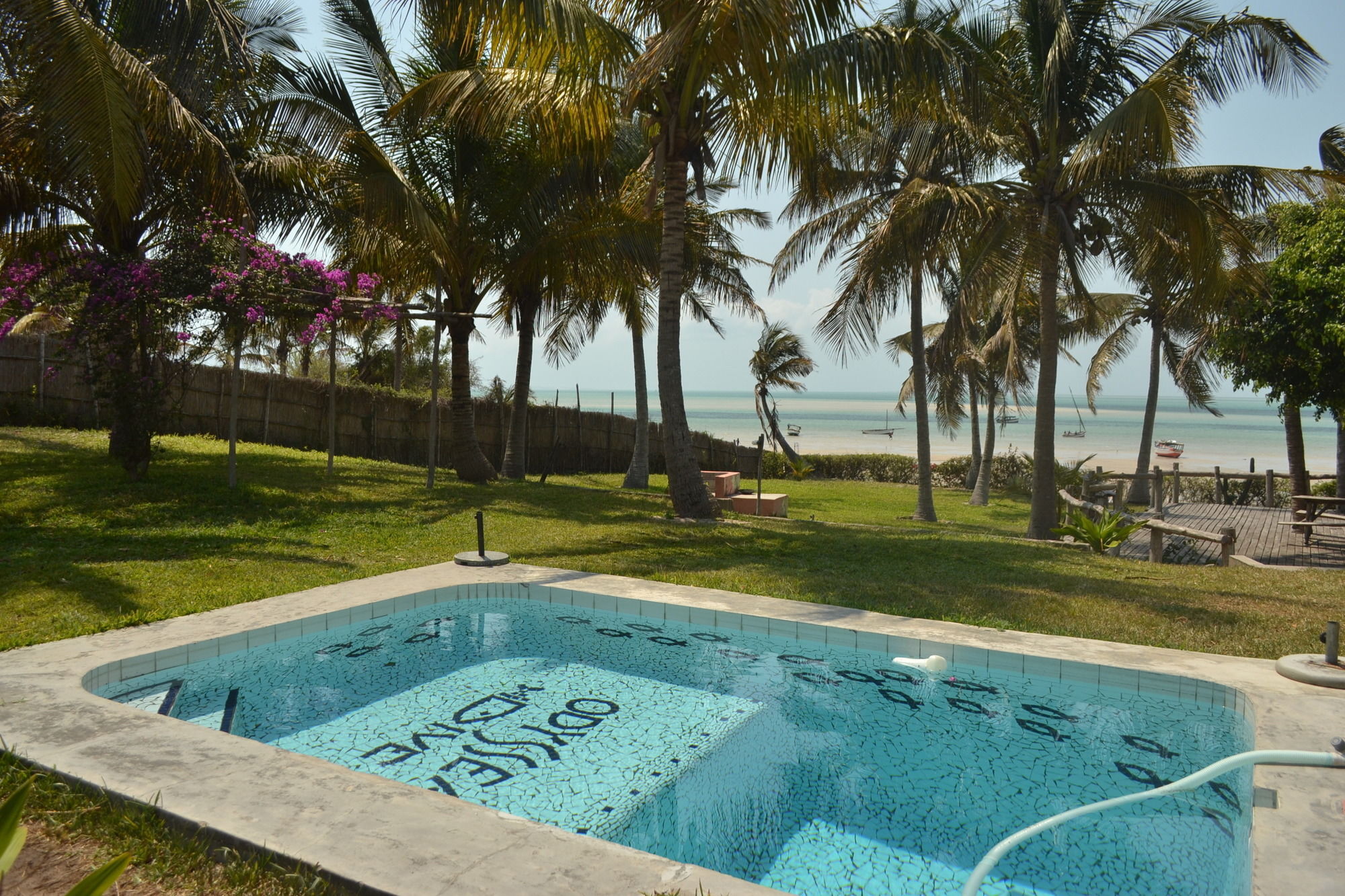 Baobab Beach Lodge And Backpackers วิลันคูลอส ภายนอก รูปภาพ